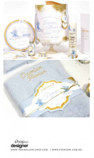 Trusou de botez brodat pentru baieti cu strumf in bleu si gold, Bebe Smurf 3